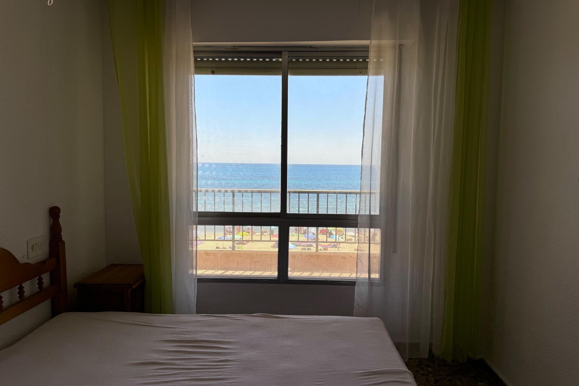 Resale - Apartment - Torrevieja - Playa de los locos