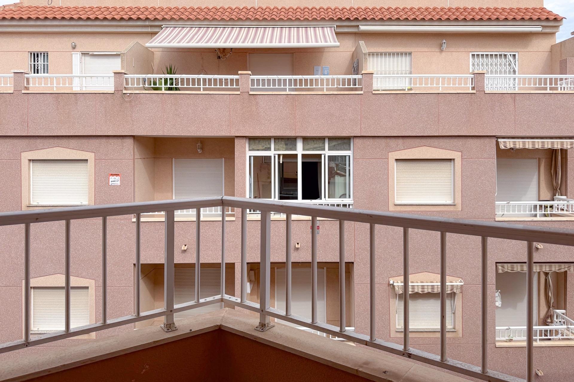 Resale - Apartment - Torrevieja - Playa de los locos