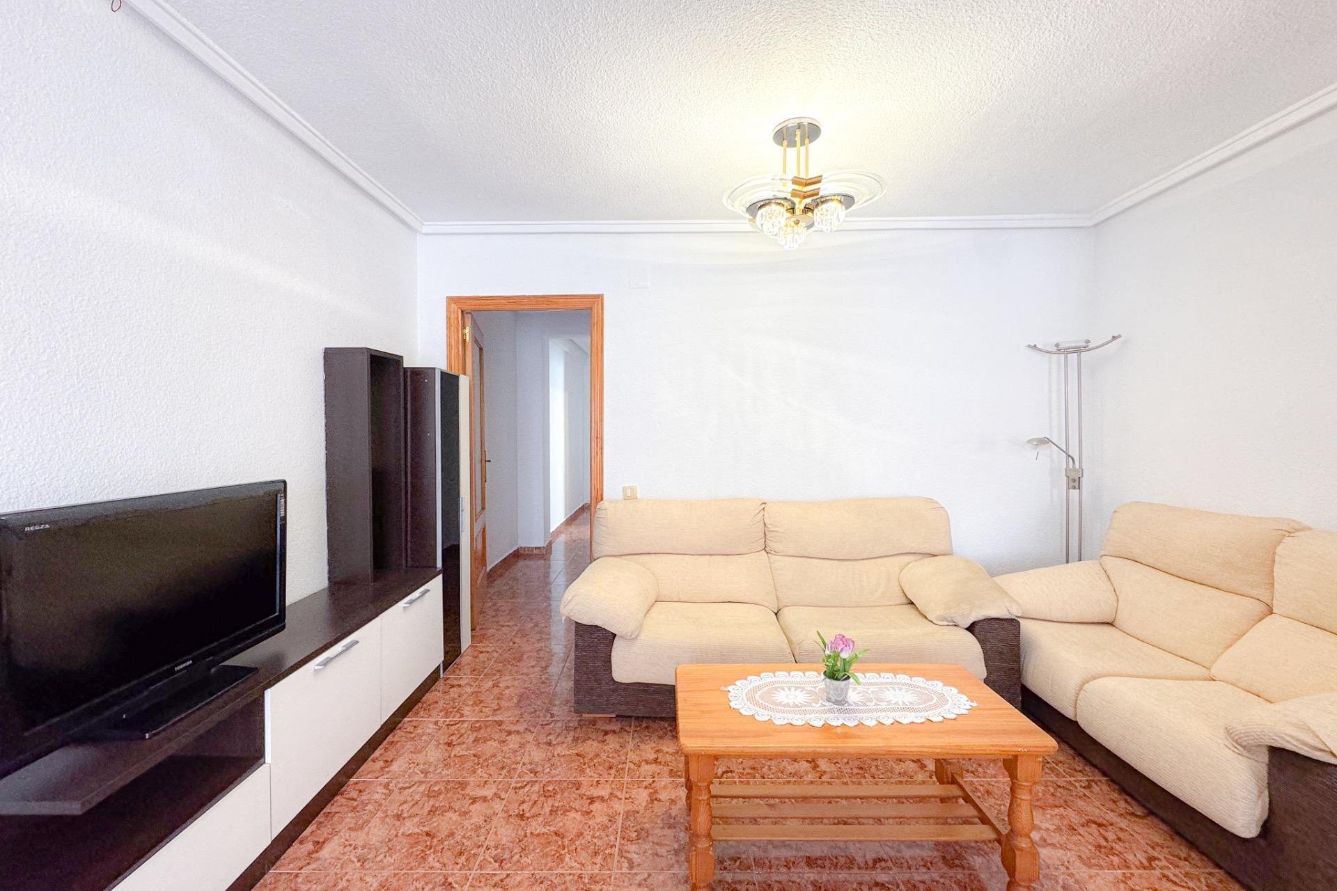 Resale - Apartment - Torrevieja - Playa de los locos