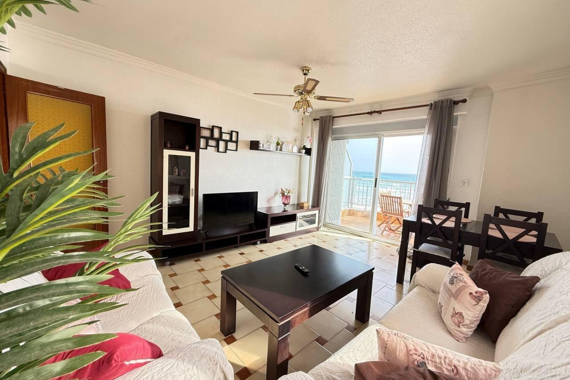 Resale - Apartment - Torrevieja - Playa de los locos