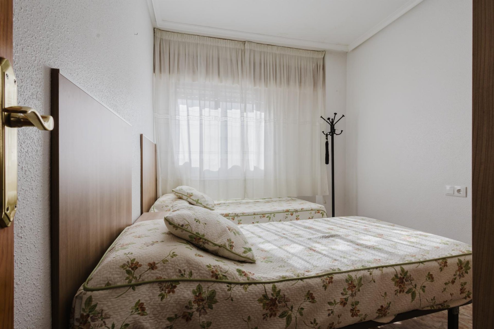 Resale - Apartment - Torrevieja - Playa de los Naufragos