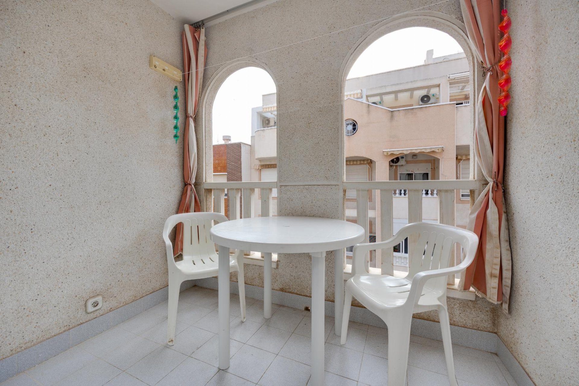 Resale - Apartment - Torrevieja - Playa de los Naufragos