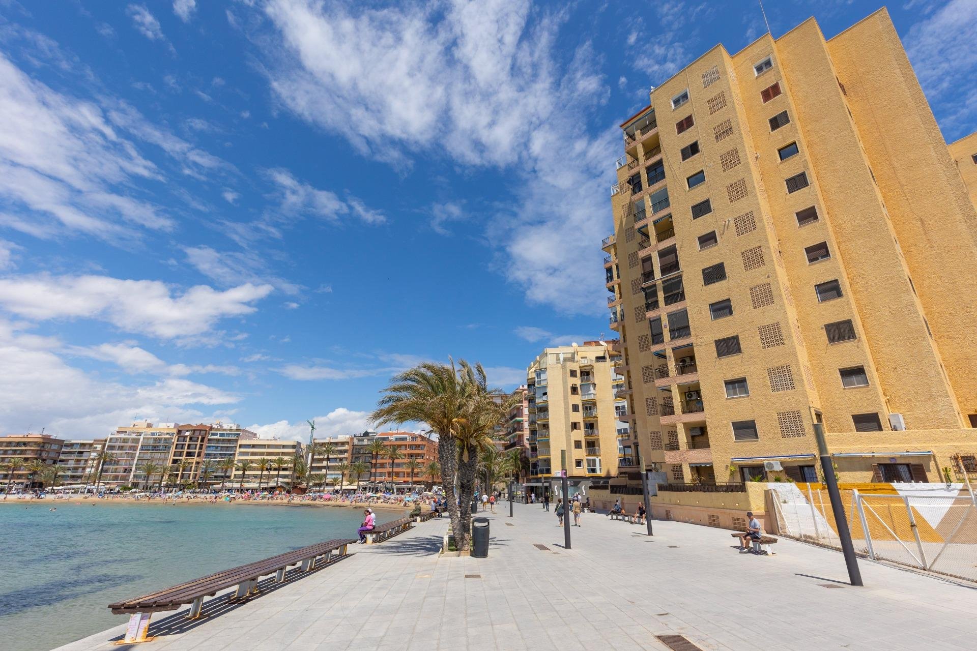 Resale - Apartment - Torrevieja - Playa del Cura