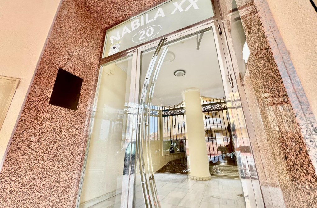 Resale - Apartment - Torrevieja - Playa del cura