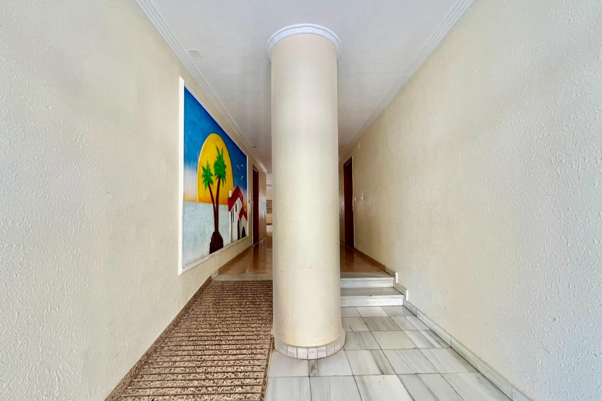 Resale - Apartment - Torrevieja - Playa del cura