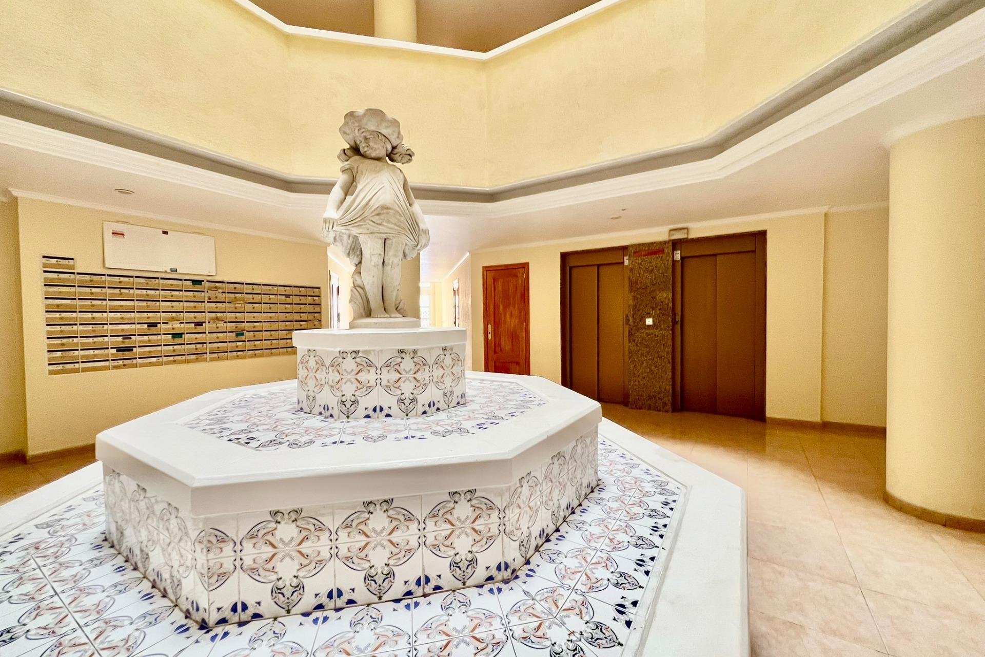 Resale - Apartment - Torrevieja - Playa del cura