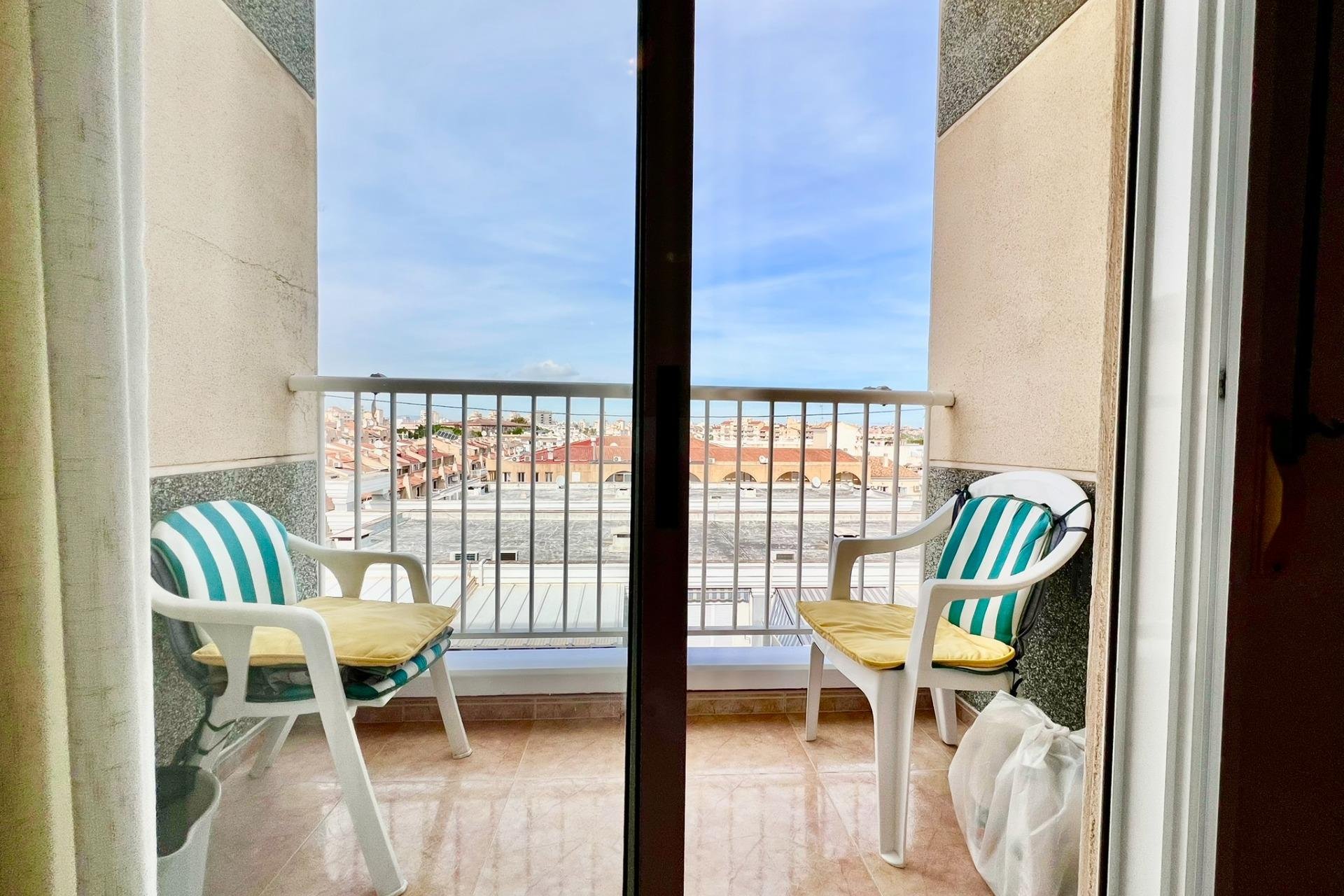 Resale - Apartment - Torrevieja - Playa del cura