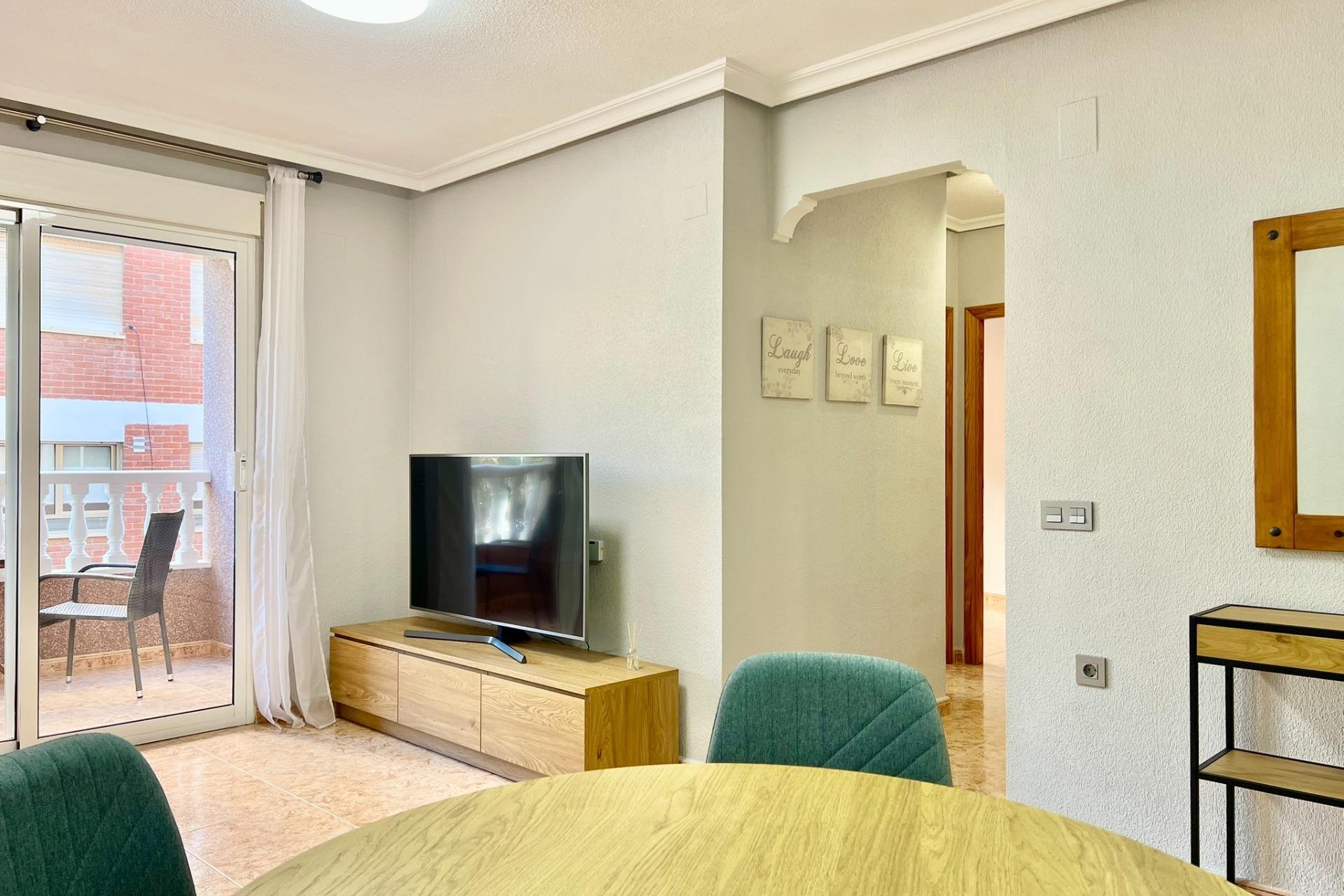 Resale - Apartment - Torrevieja - Playa del cura