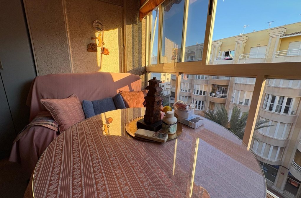 Resale - Apartment - Torrevieja - Playa del cura