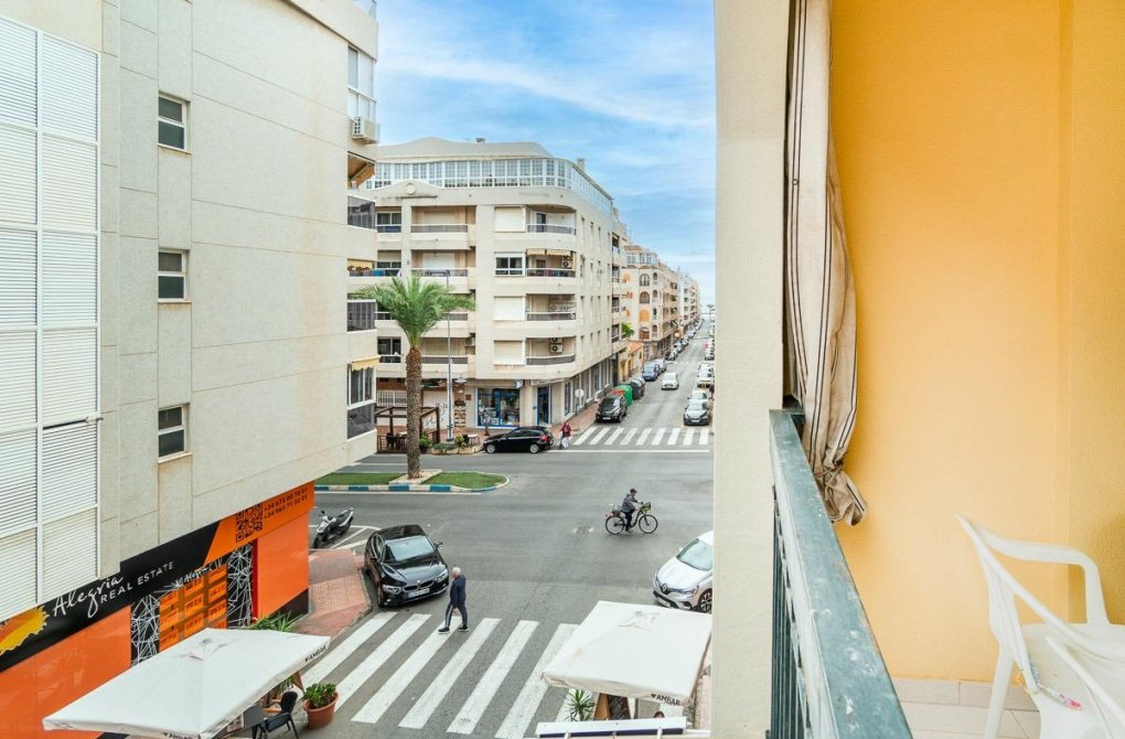 Resale - Apartment - Torrevieja - Playa del Cura