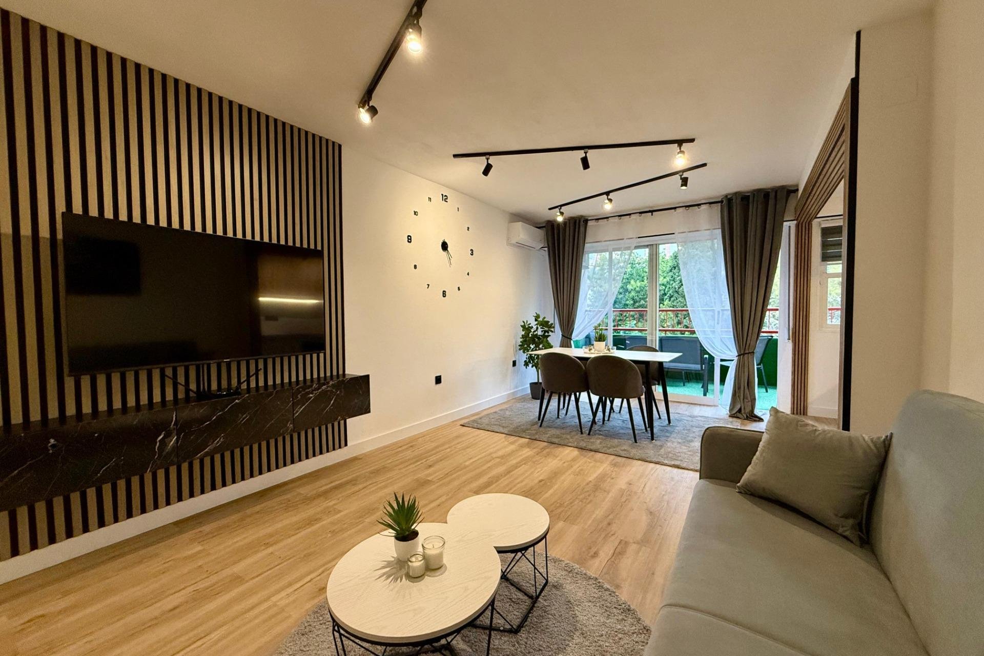 Resale - Apartment - Torrevieja - Playa del cura