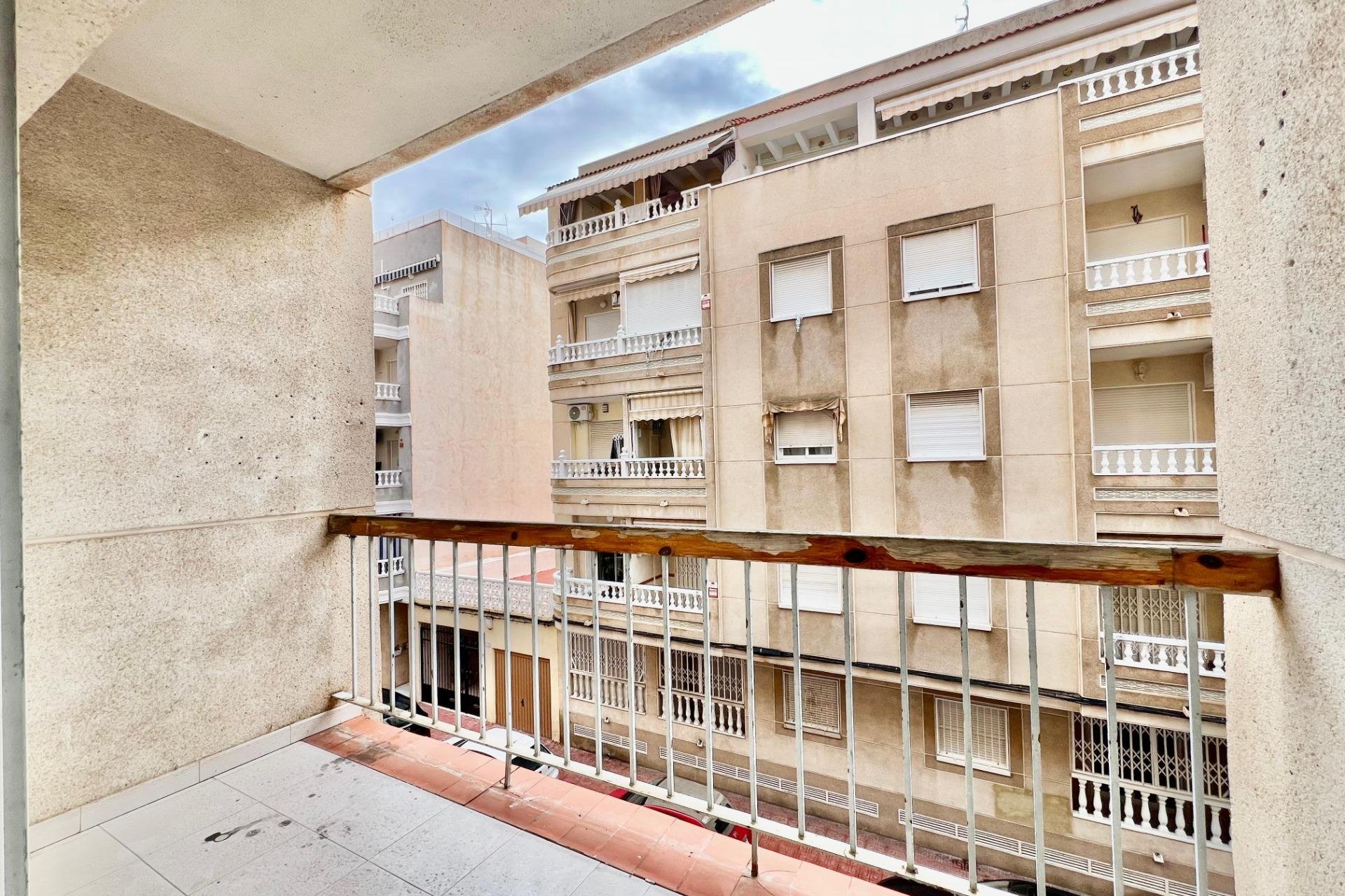 Resale - Apartment - Torrevieja - Playa del cura