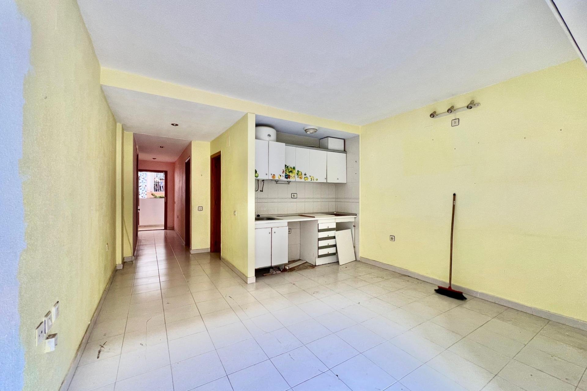 Resale - Apartment - Torrevieja - Playa del cura