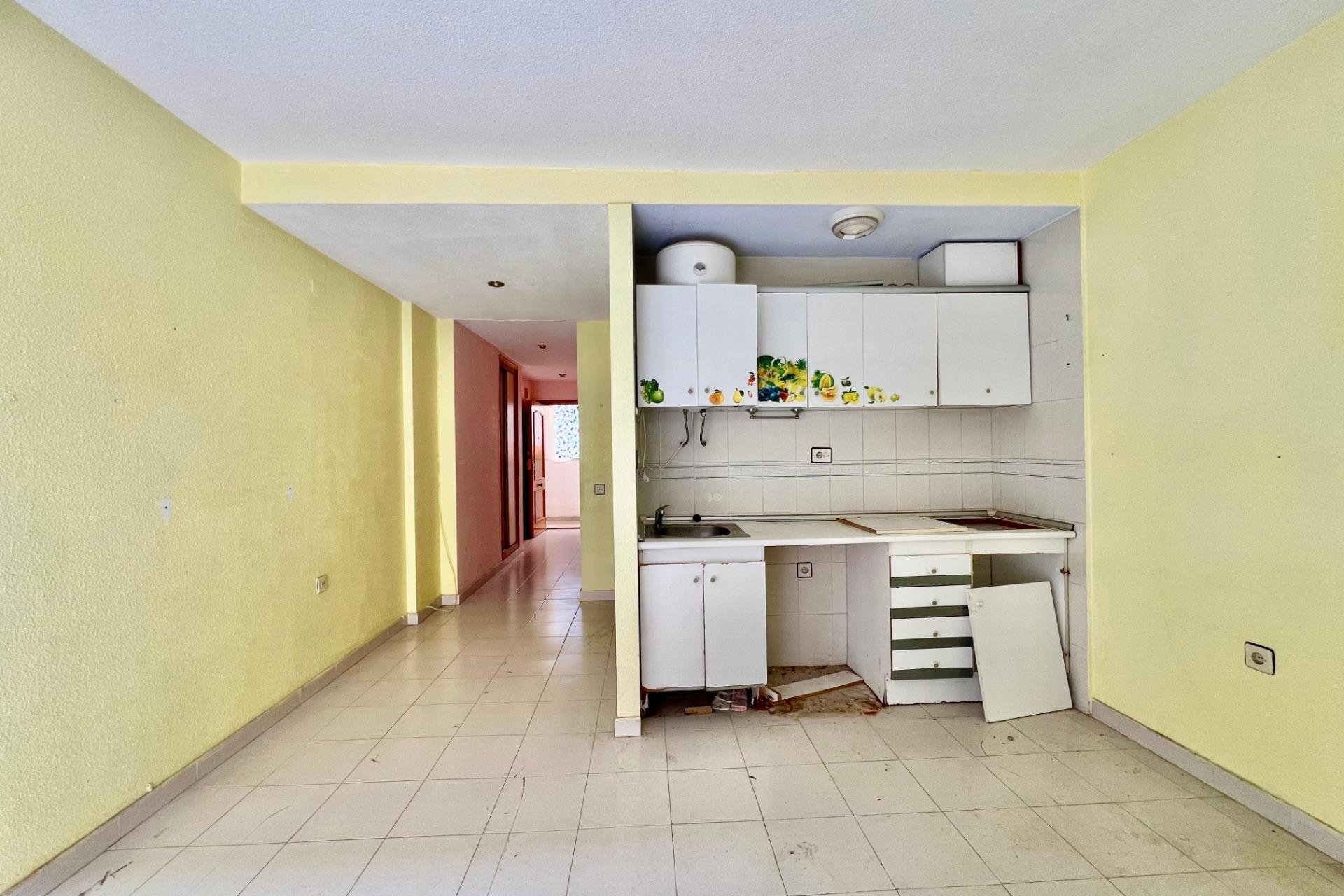 Resale - Apartment - Torrevieja - Playa del cura