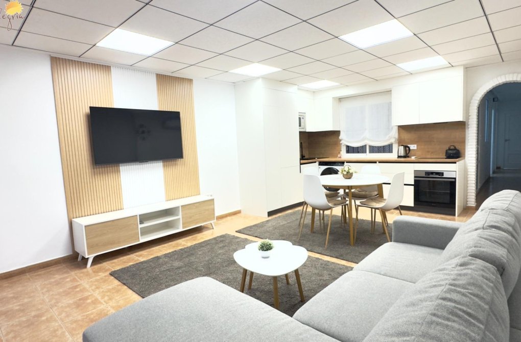 Resale - Apartment - Torrevieja - Playa del cura