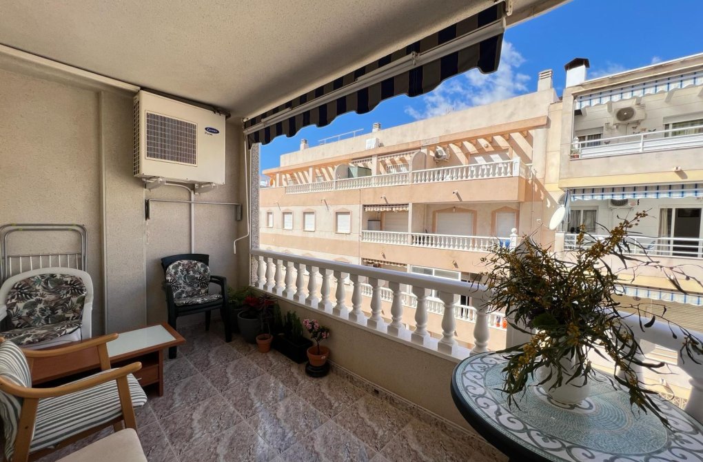 Resale - Apartment - Torrevieja - Playa del Cura