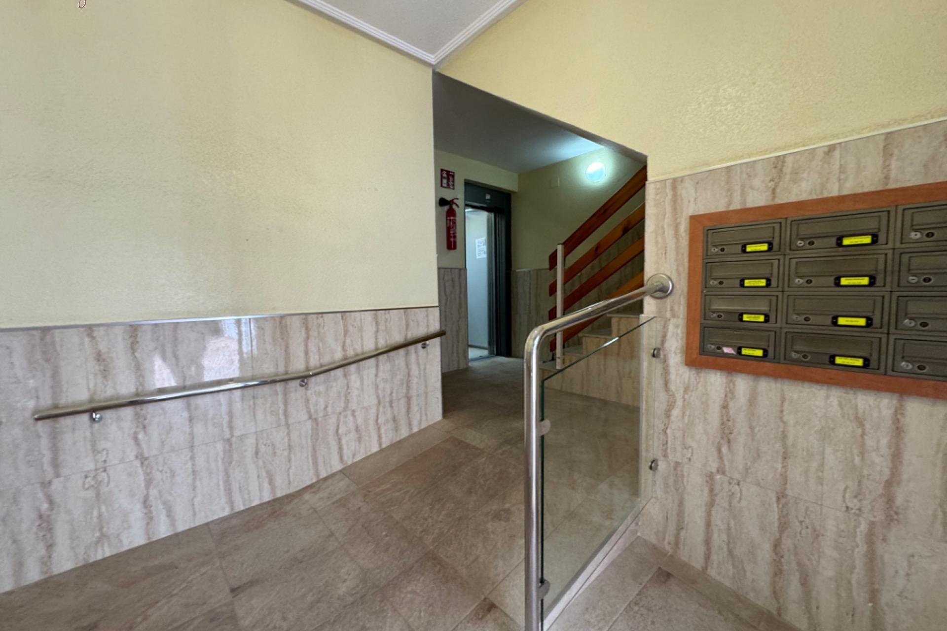 Resale - Apartment - Torrevieja - Playa del Cura