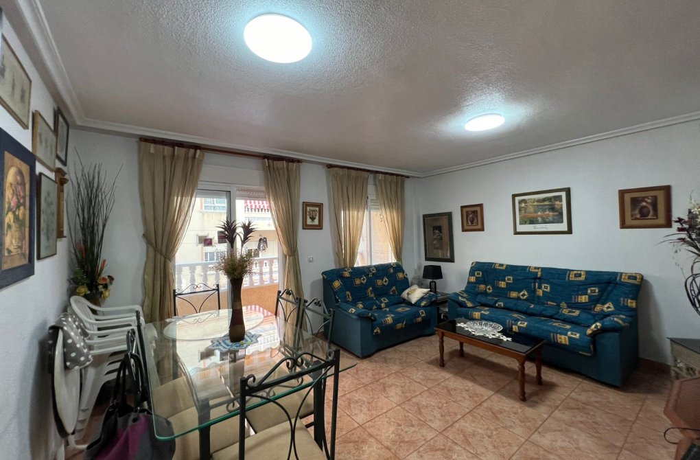 Resale - Apartment - Torrevieja - Playa del Cura