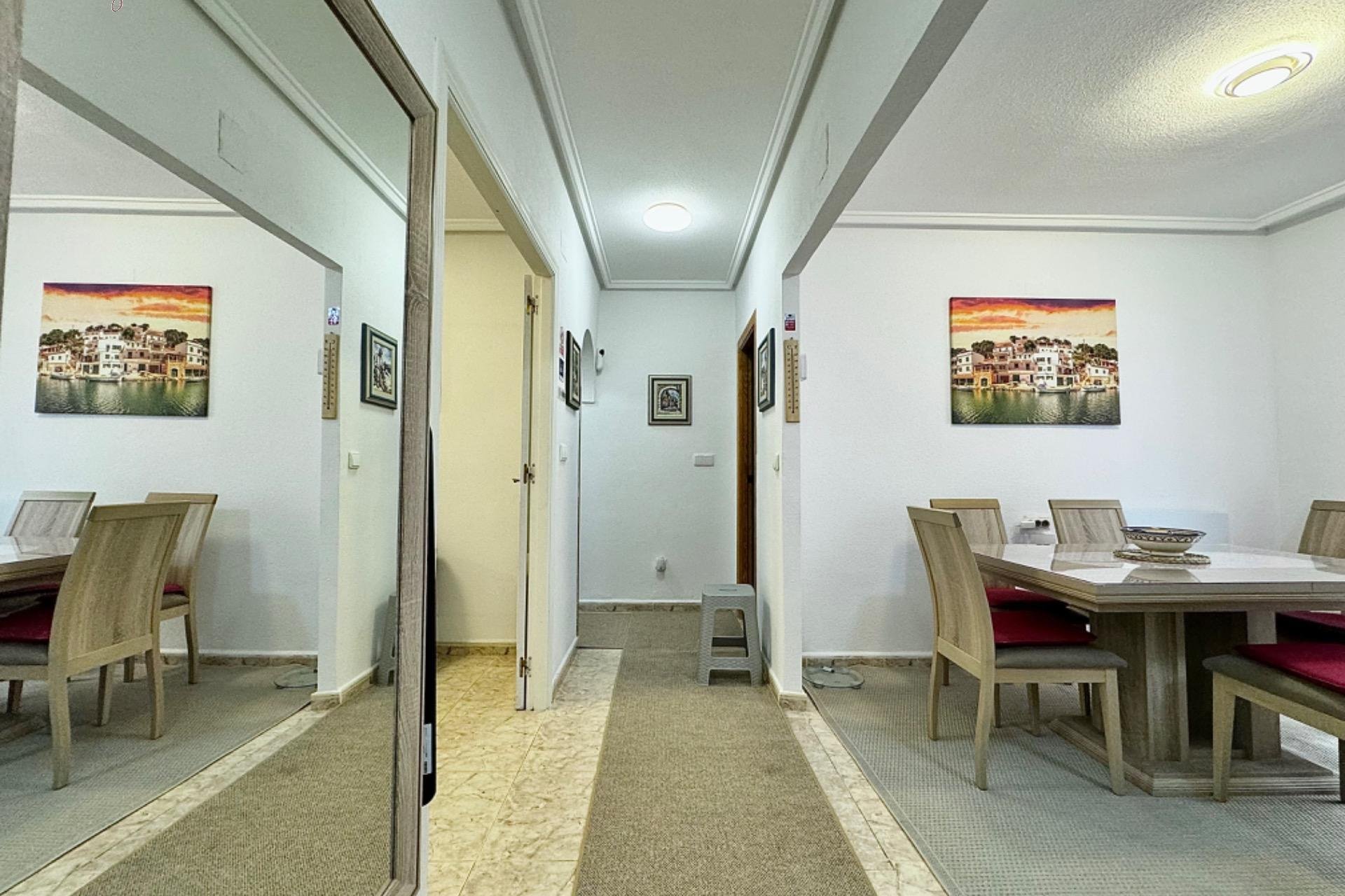 Resale - Apartment - Torrevieja - Playa del cura