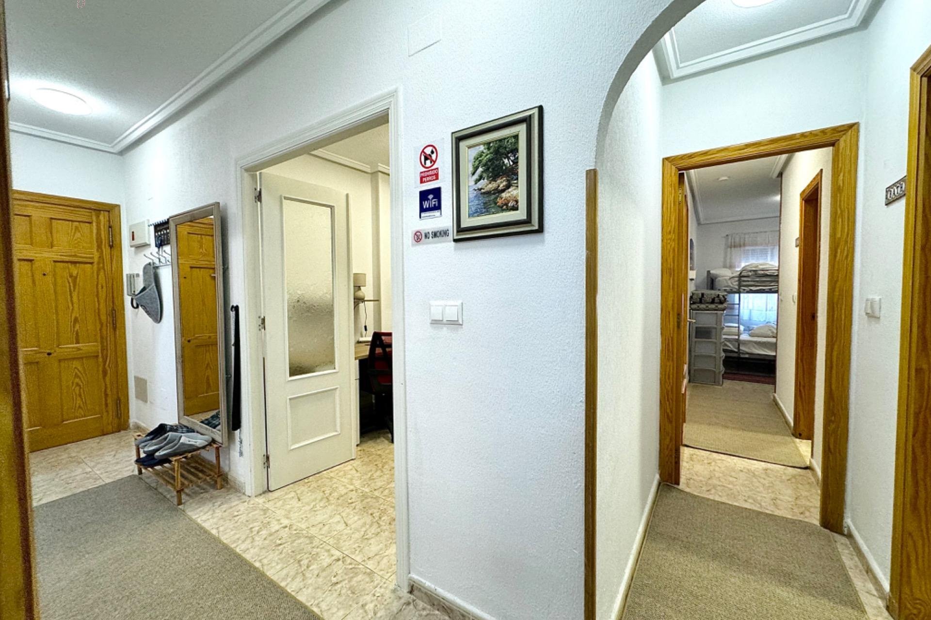 Resale - Apartment - Torrevieja - Playa del cura