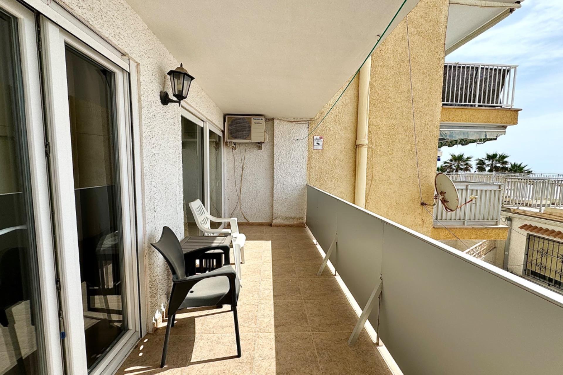 Resale - Apartment - Torrevieja - Playa del cura