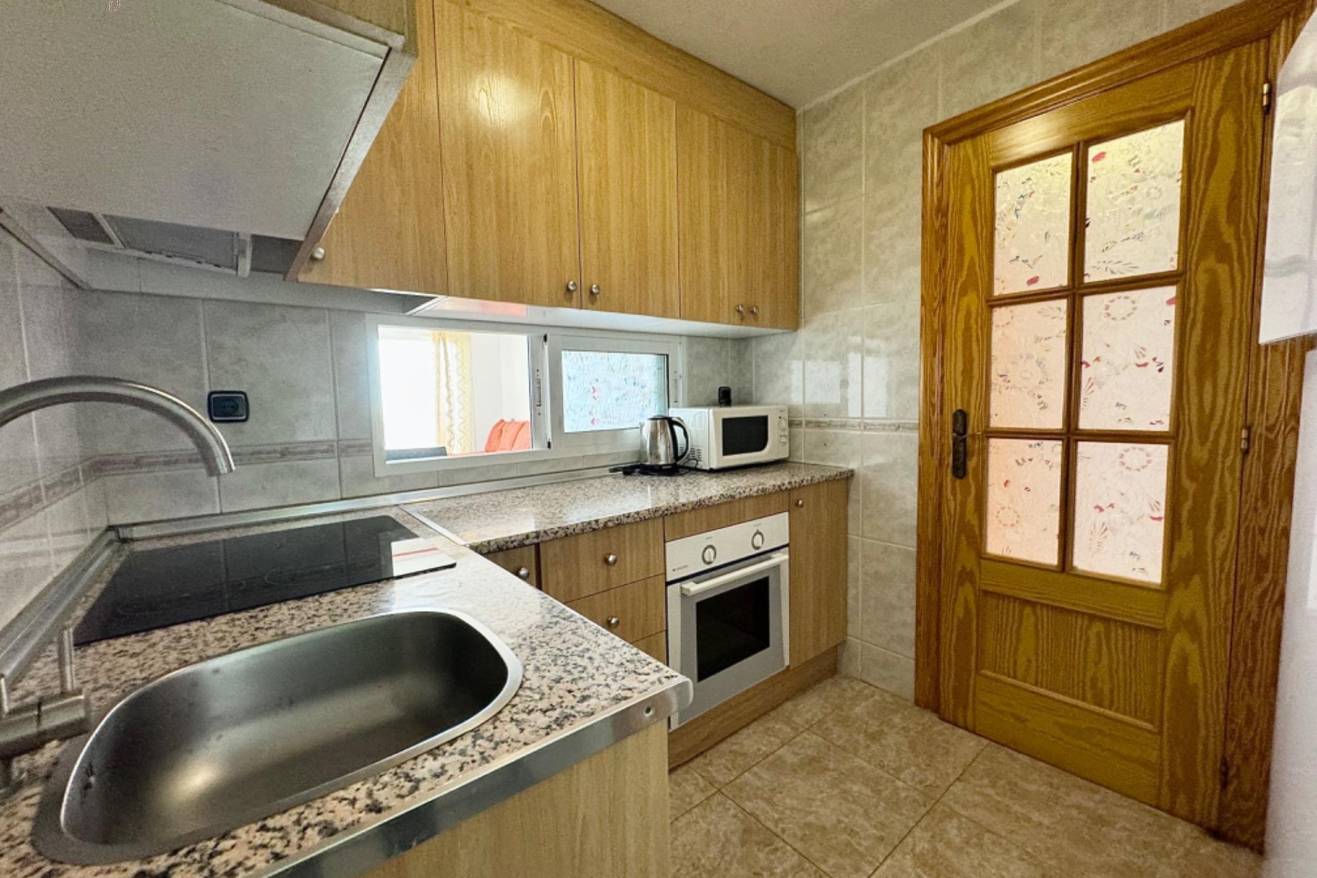 Resale - Apartment - Torrevieja - Playa del cura