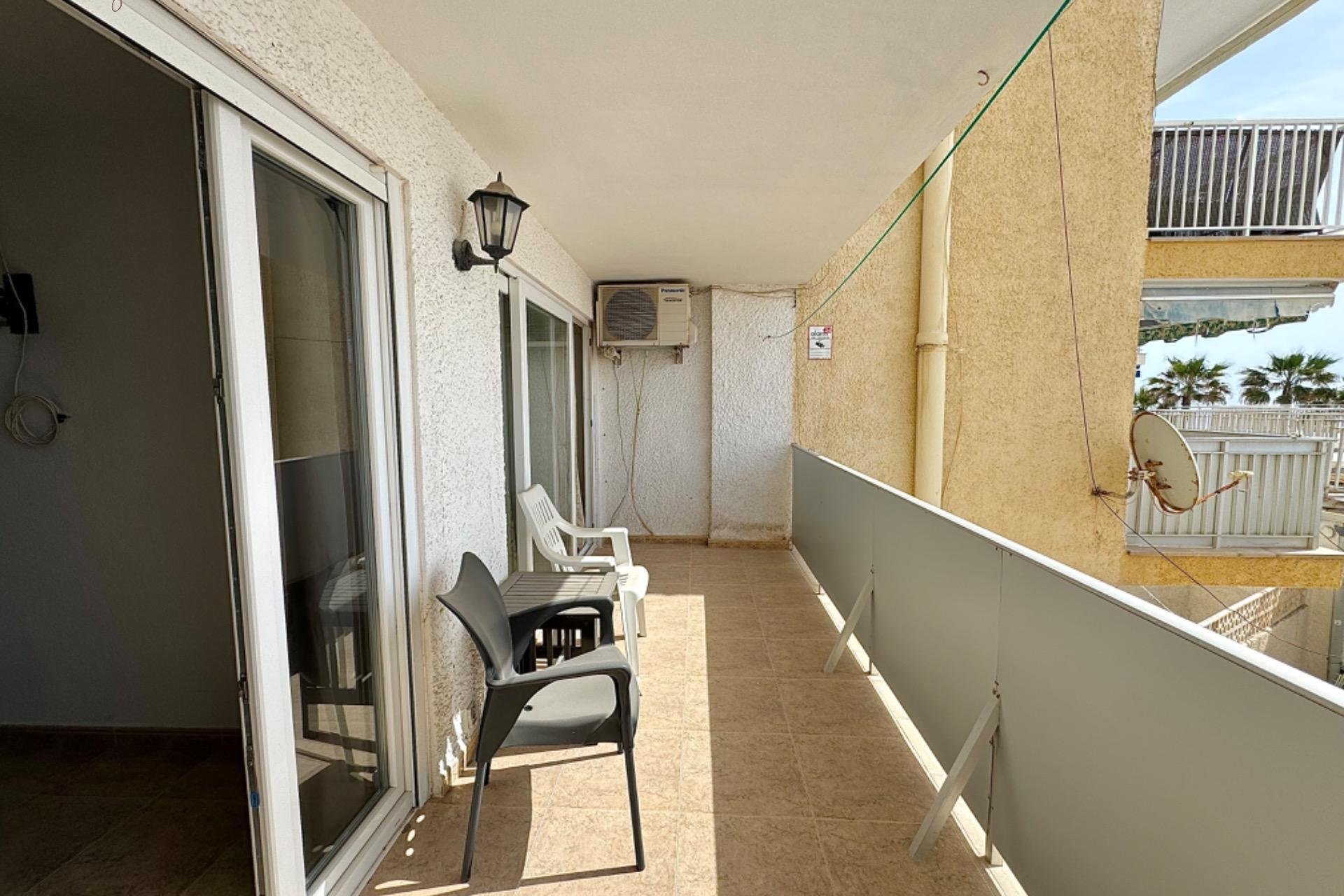 Resale - Apartment - Torrevieja - Playa del cura