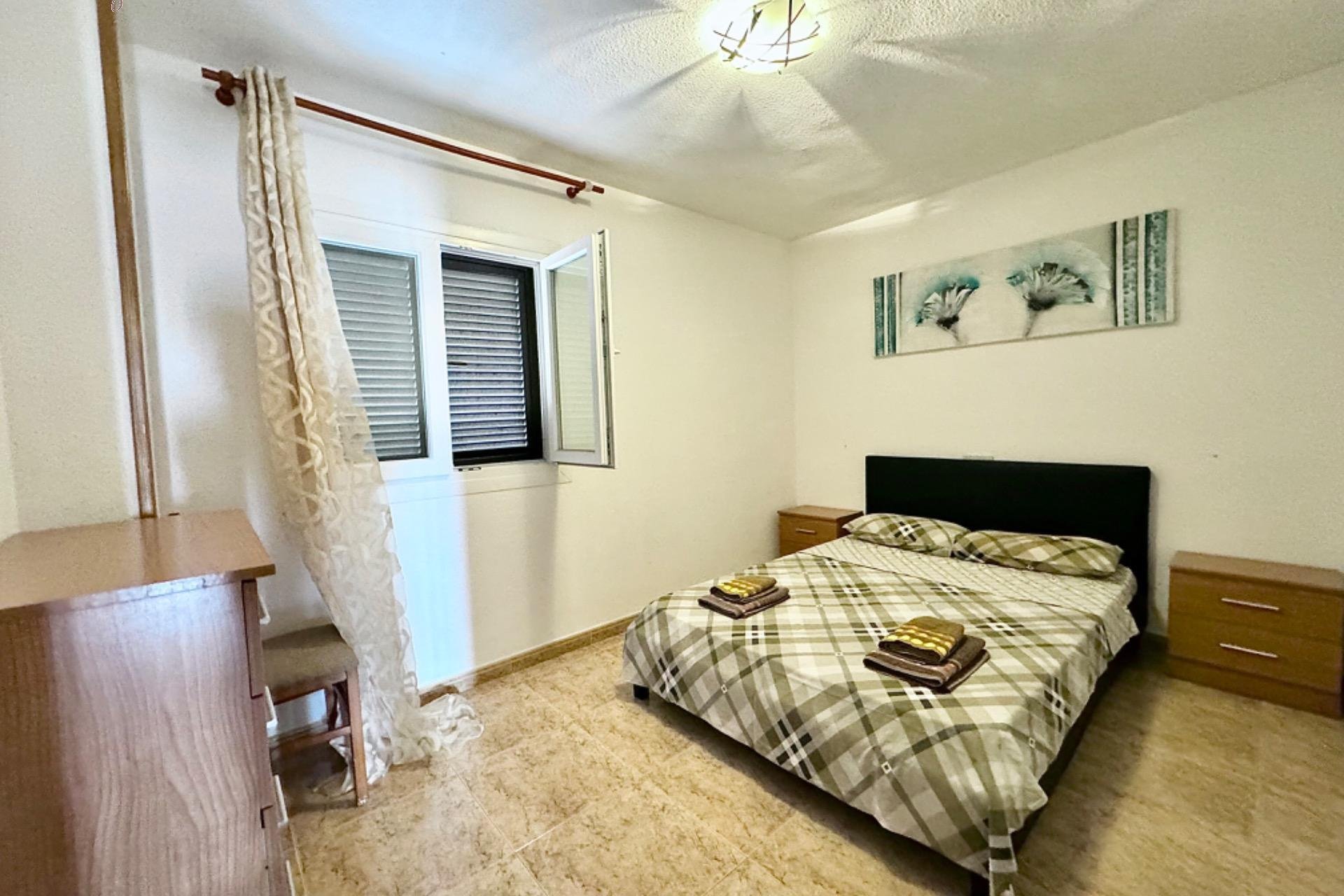 Resale - Apartment - Torrevieja - Playa del cura