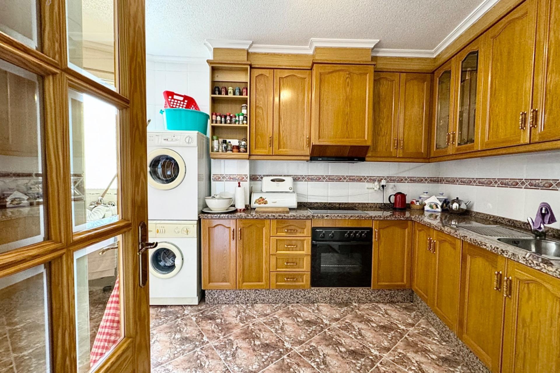 Resale - Apartment - Torrevieja - Playa del cura