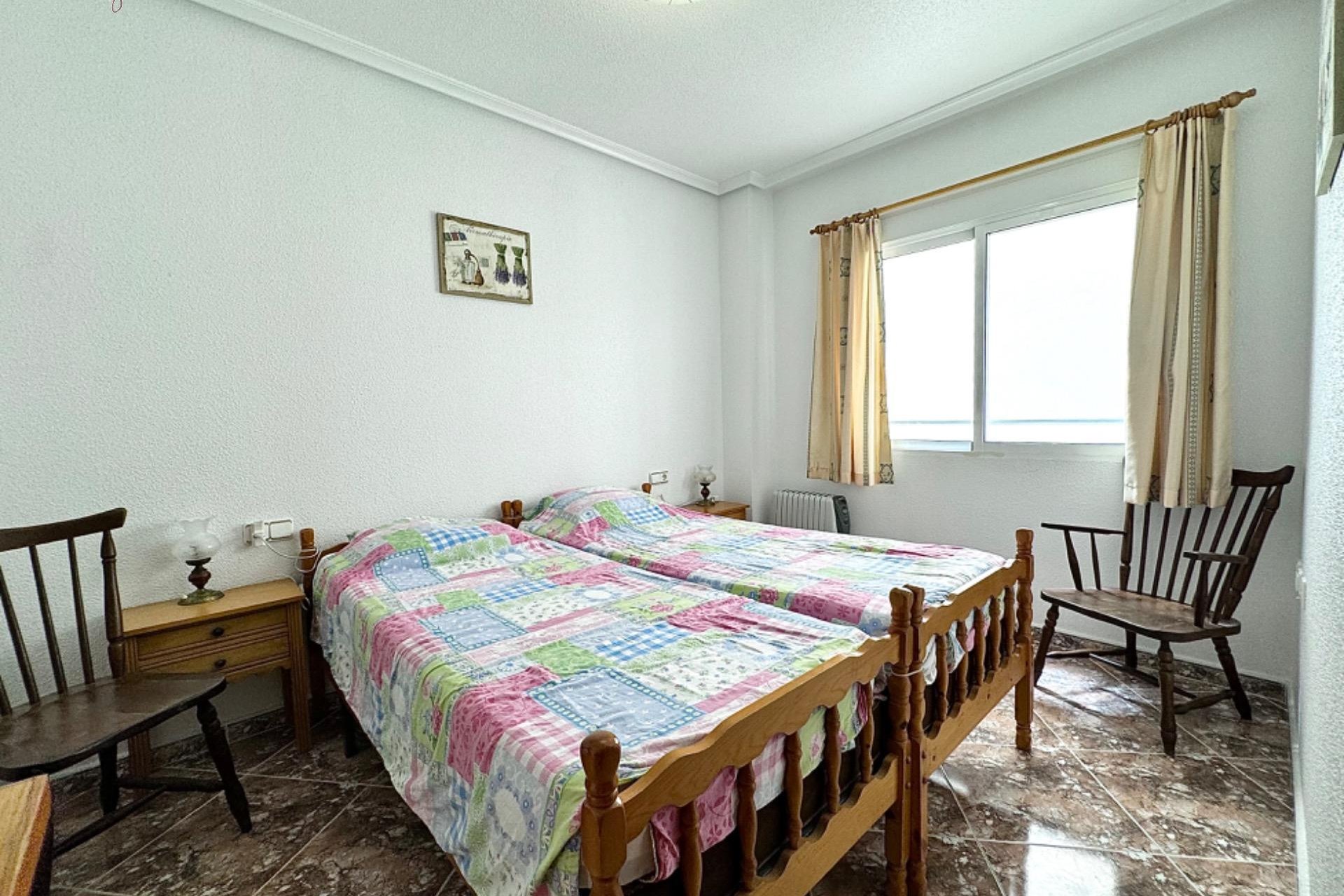 Resale - Apartment - Torrevieja - Playa del cura