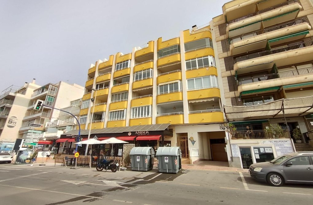 Resale - Apartment - Torrevieja - Playa del cura