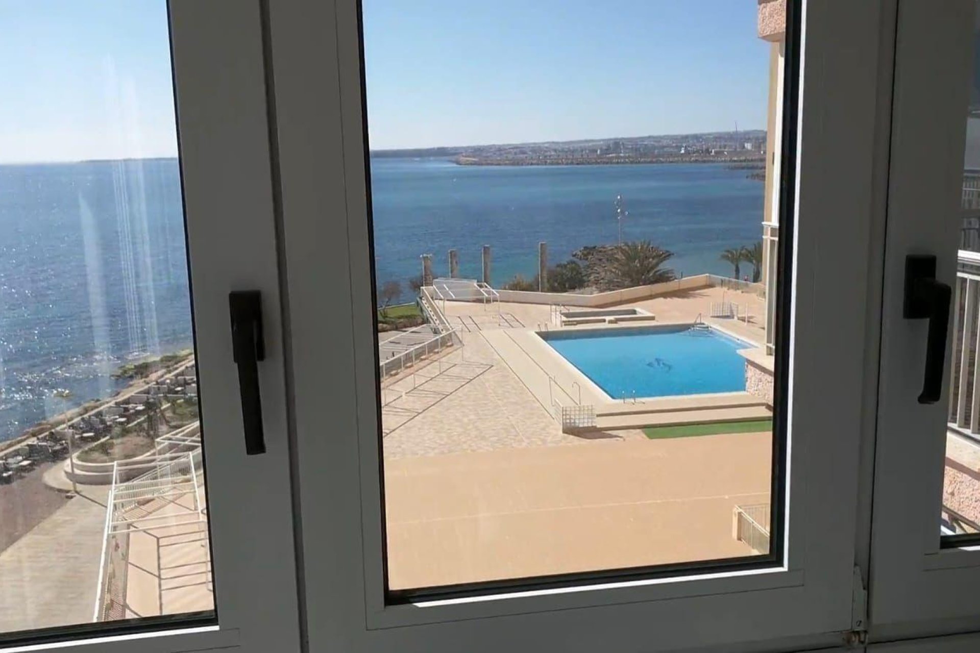 Resale - Apartment - Torrevieja - Playa del cura