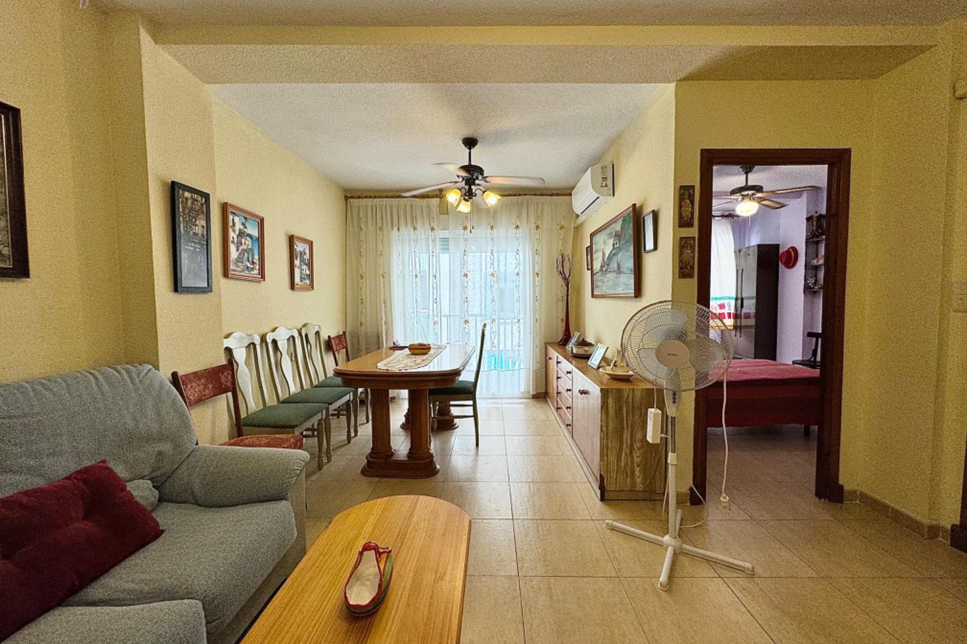 Resale - Apartment - Torrevieja - Playa del cura