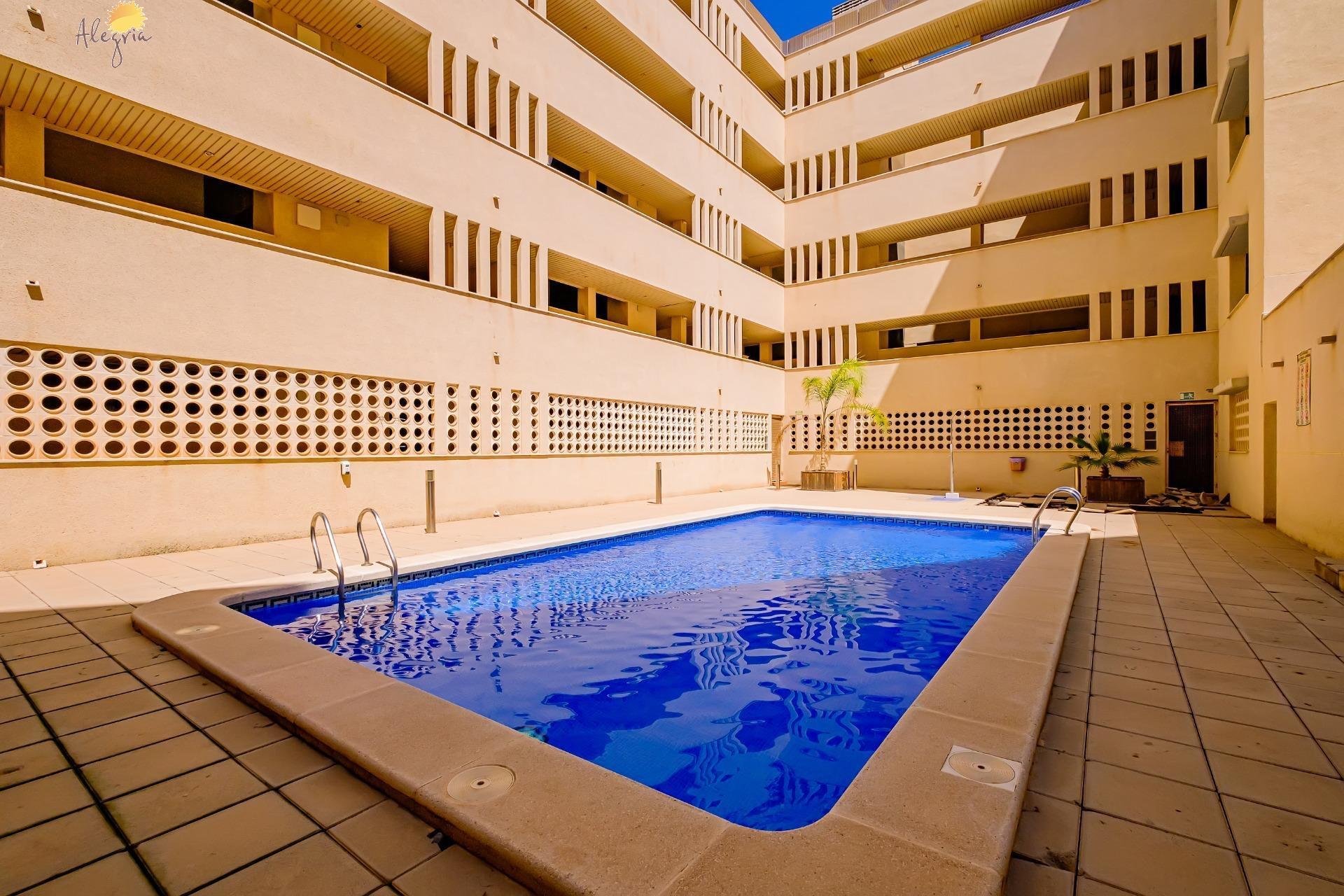 Resale - Apartment - Torrevieja - Playa del cura