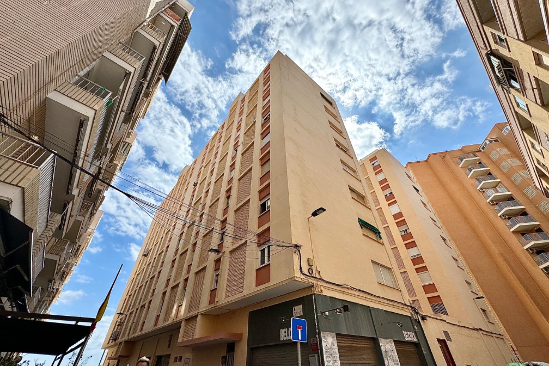 Resale - Apartment - Torrevieja - Playa del cura