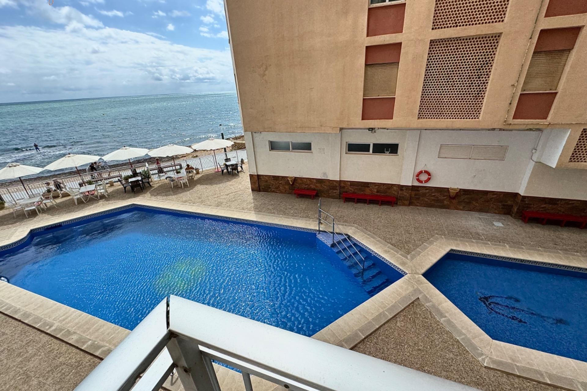 Resale - Apartment - Torrevieja - Playa del cura