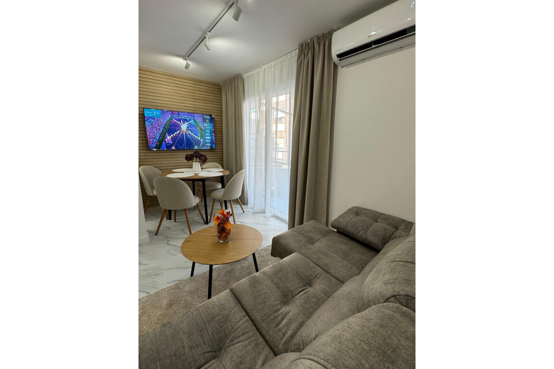 Resale - Apartment - Torrevieja - Playa del cura