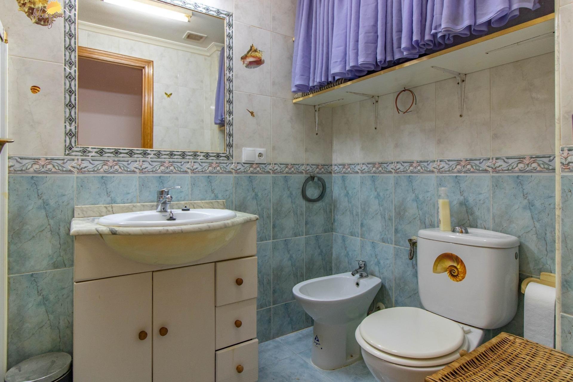 Resale - Apartment - Torrevieja - Playa del cura