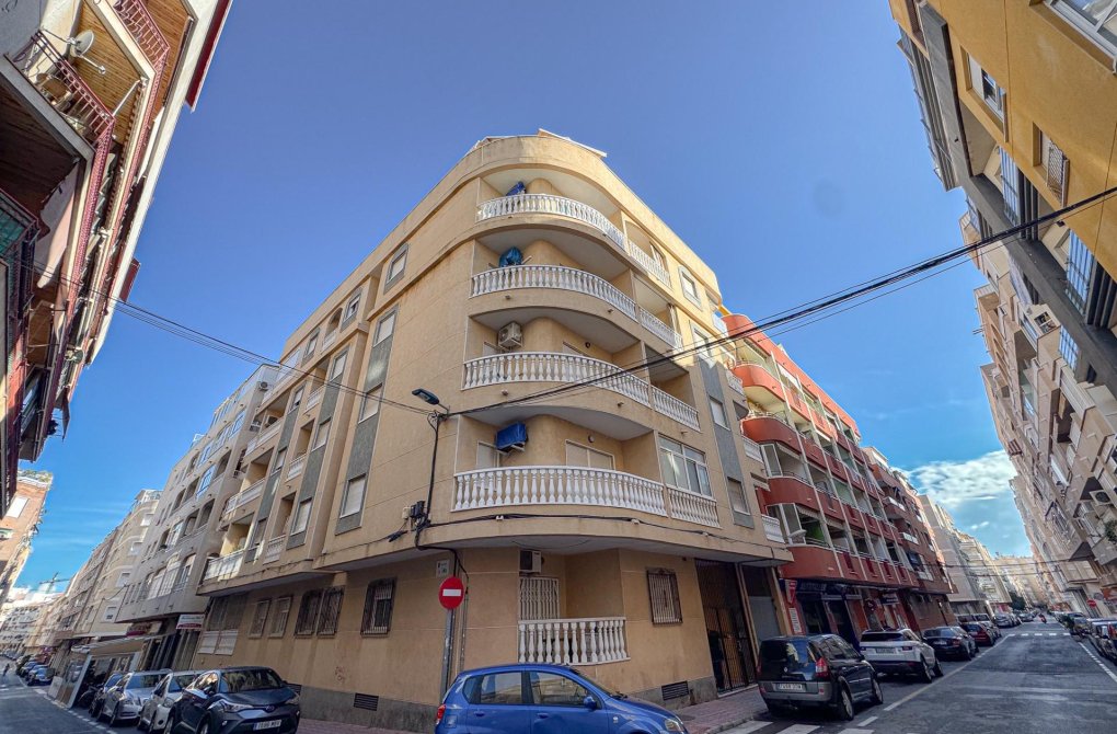 Resale - Apartment - Torrevieja - Playa del cura