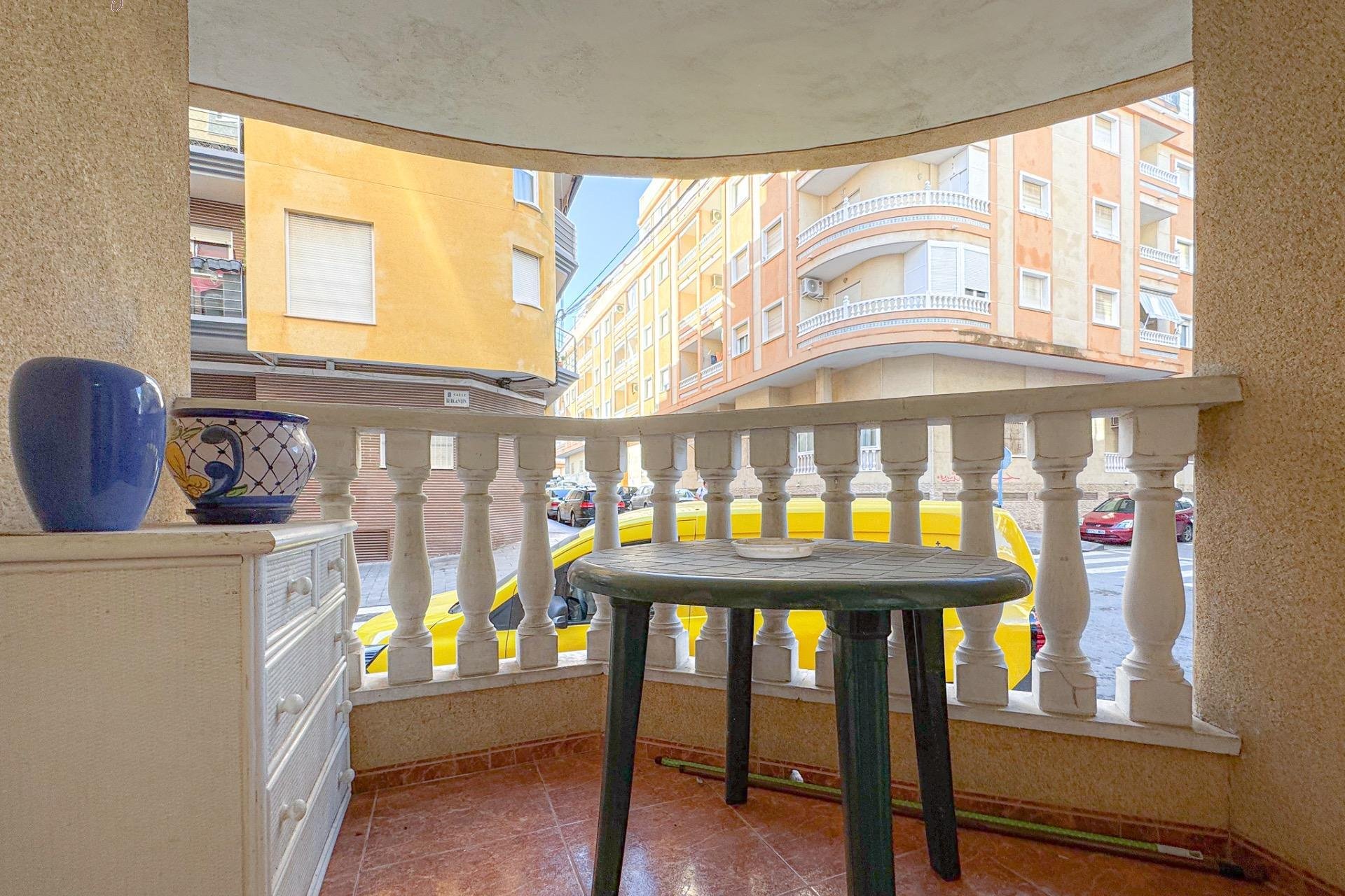 Resale - Apartment - Torrevieja - Playa del cura