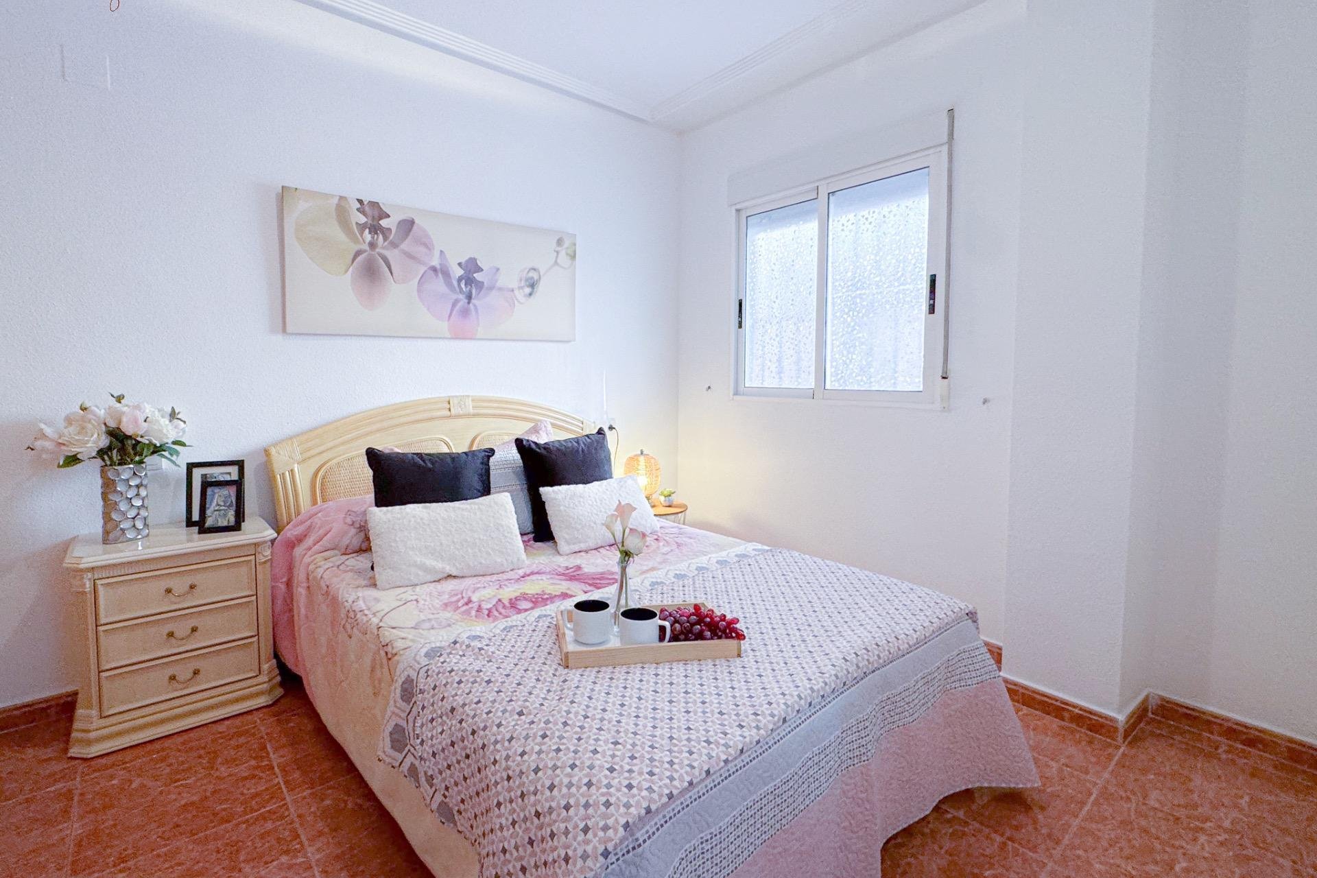 Resale - Apartment - Torrevieja - Playa del cura