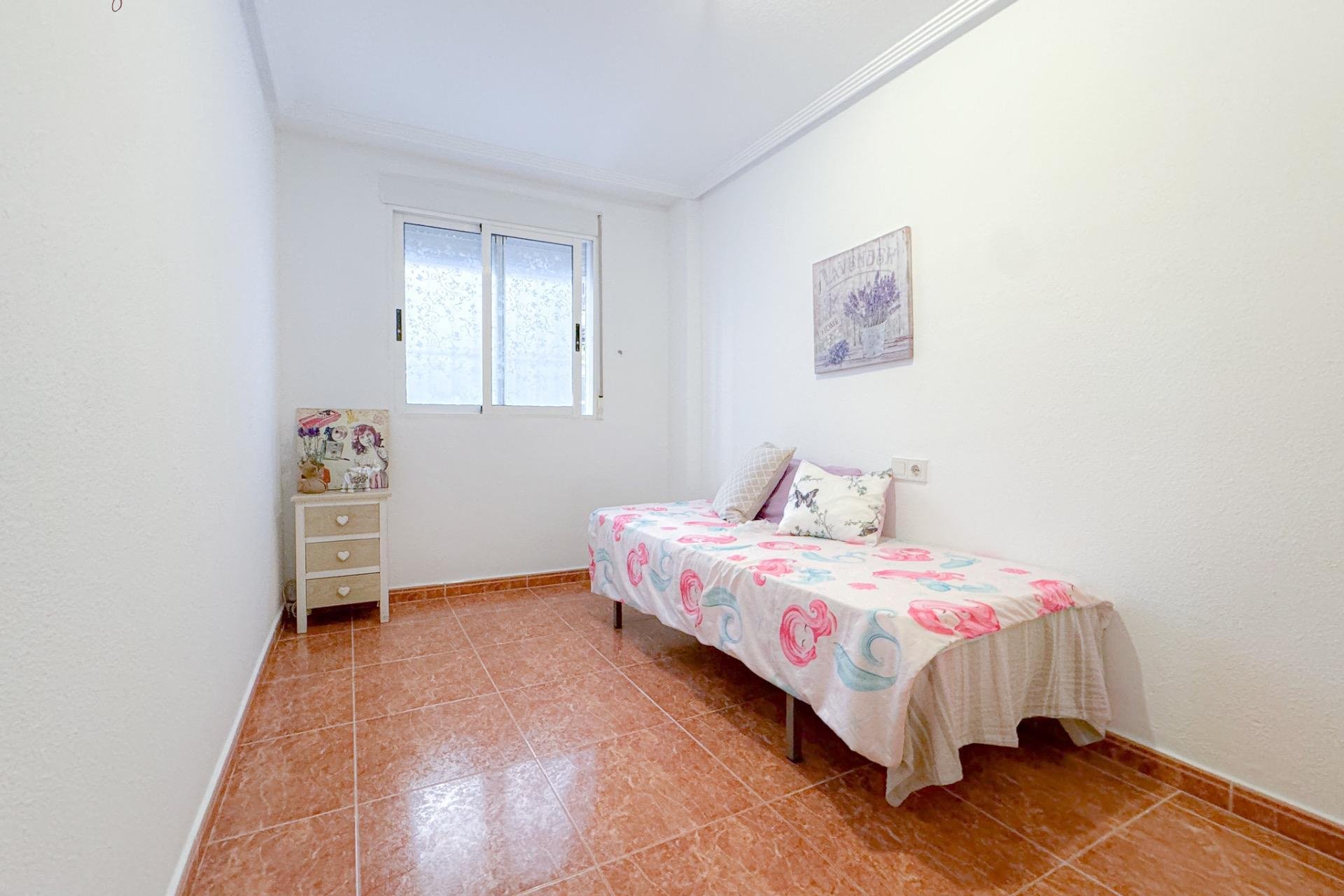 Resale - Apartment - Torrevieja - Playa del cura