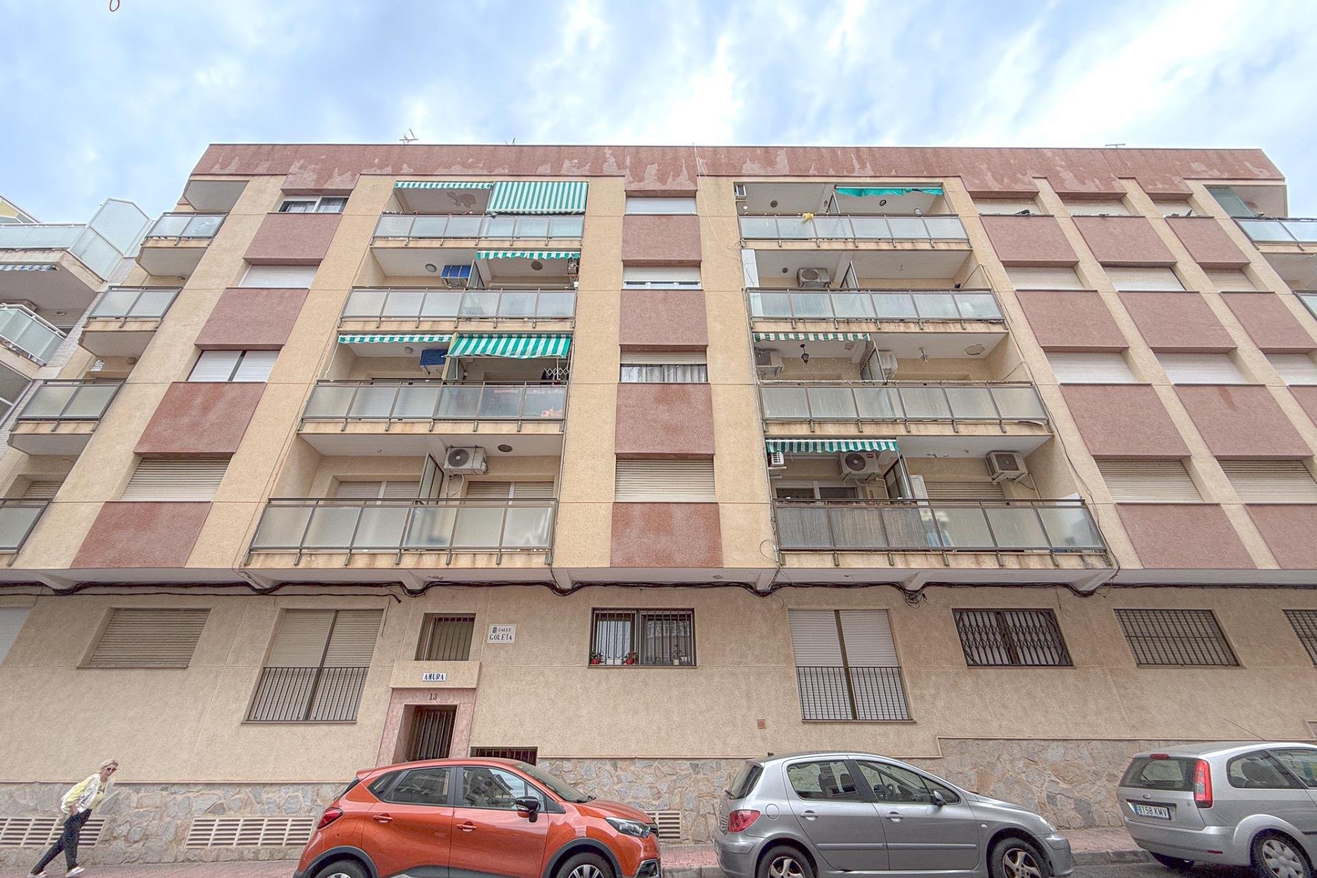 Resale - Apartment - Torrevieja - Playa del cura