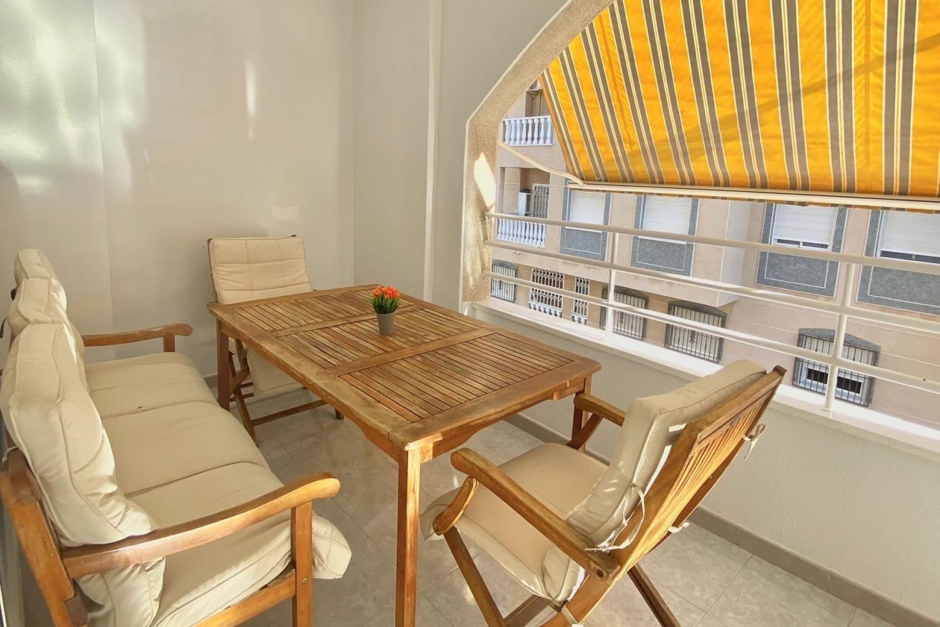 Resale - Apartment - Torrevieja - Playa del cura