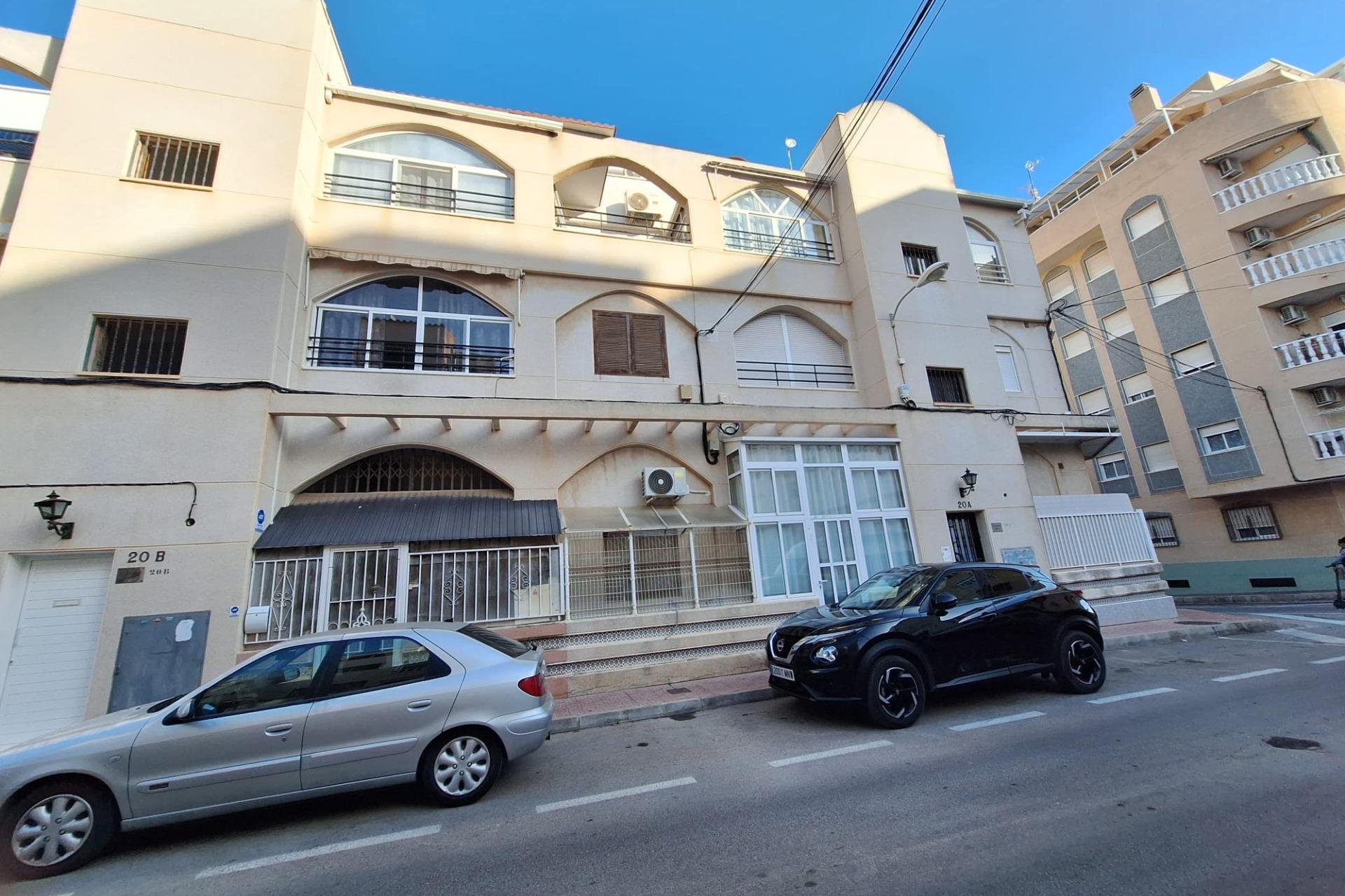 Resale - Apartment - Torrevieja - Playa del cura