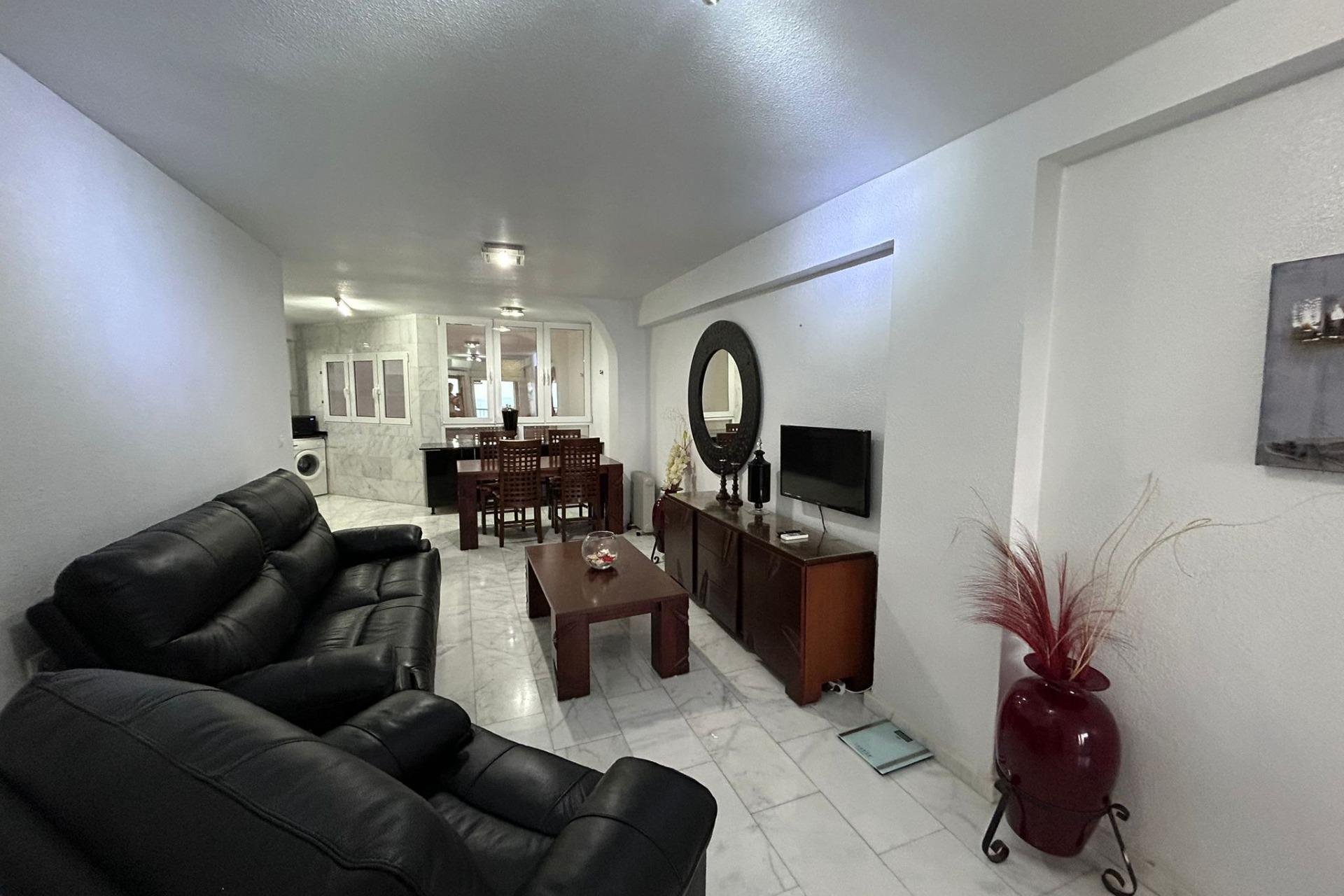 Resale - Apartment - Torrevieja - Playa del cura