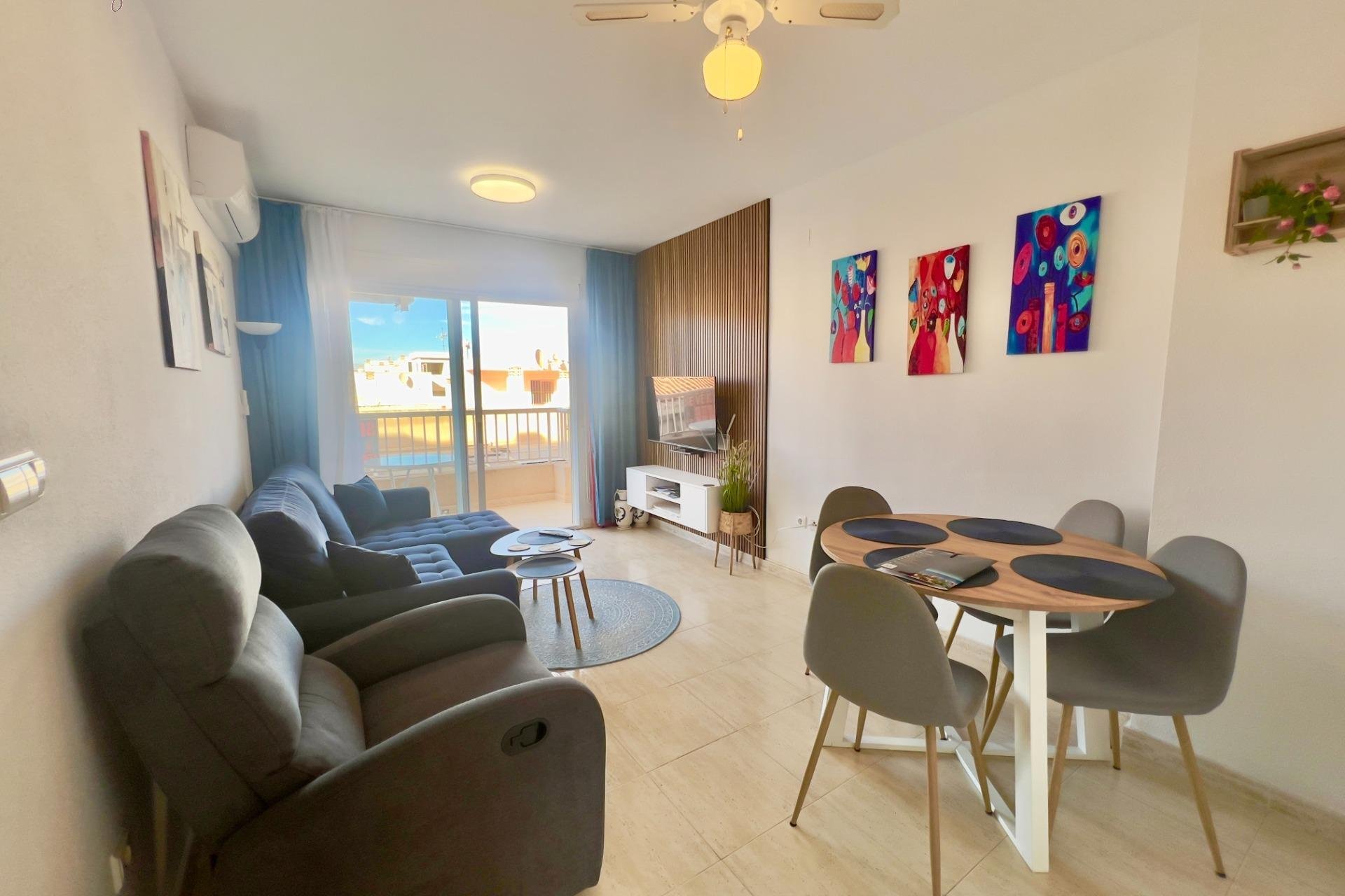 Resale - Apartment - Torrevieja - Playa del cura