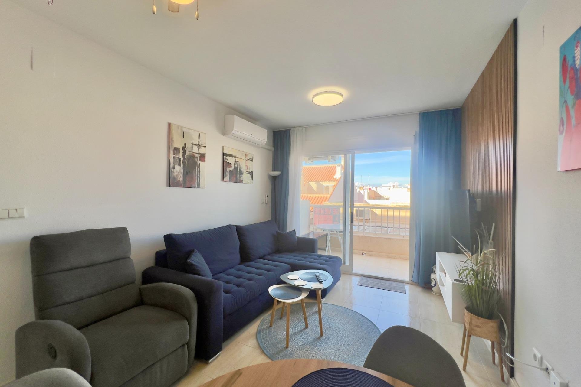 Resale - Apartment - Torrevieja - Playa del cura