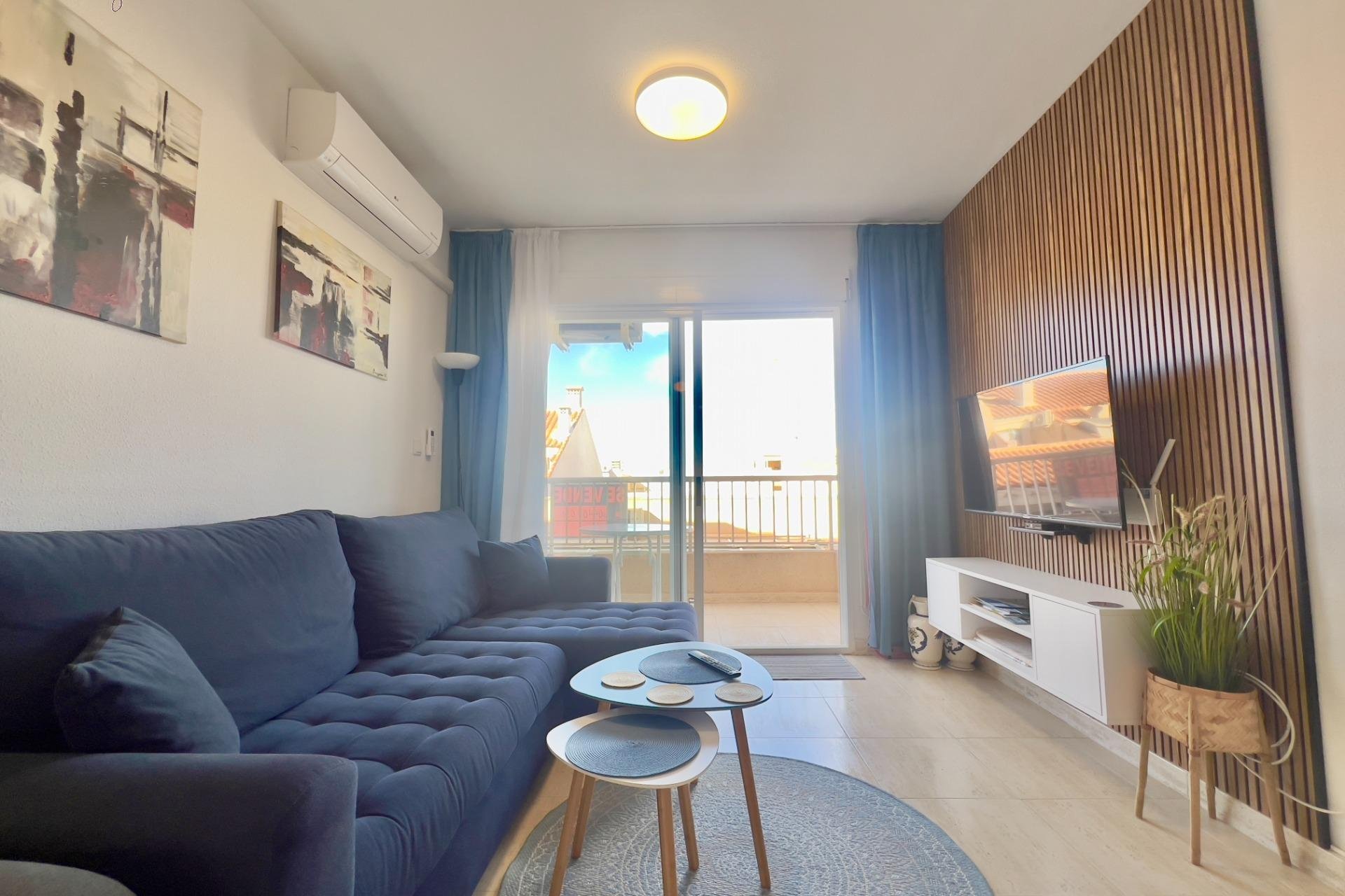 Resale - Apartment - Torrevieja - Playa del cura