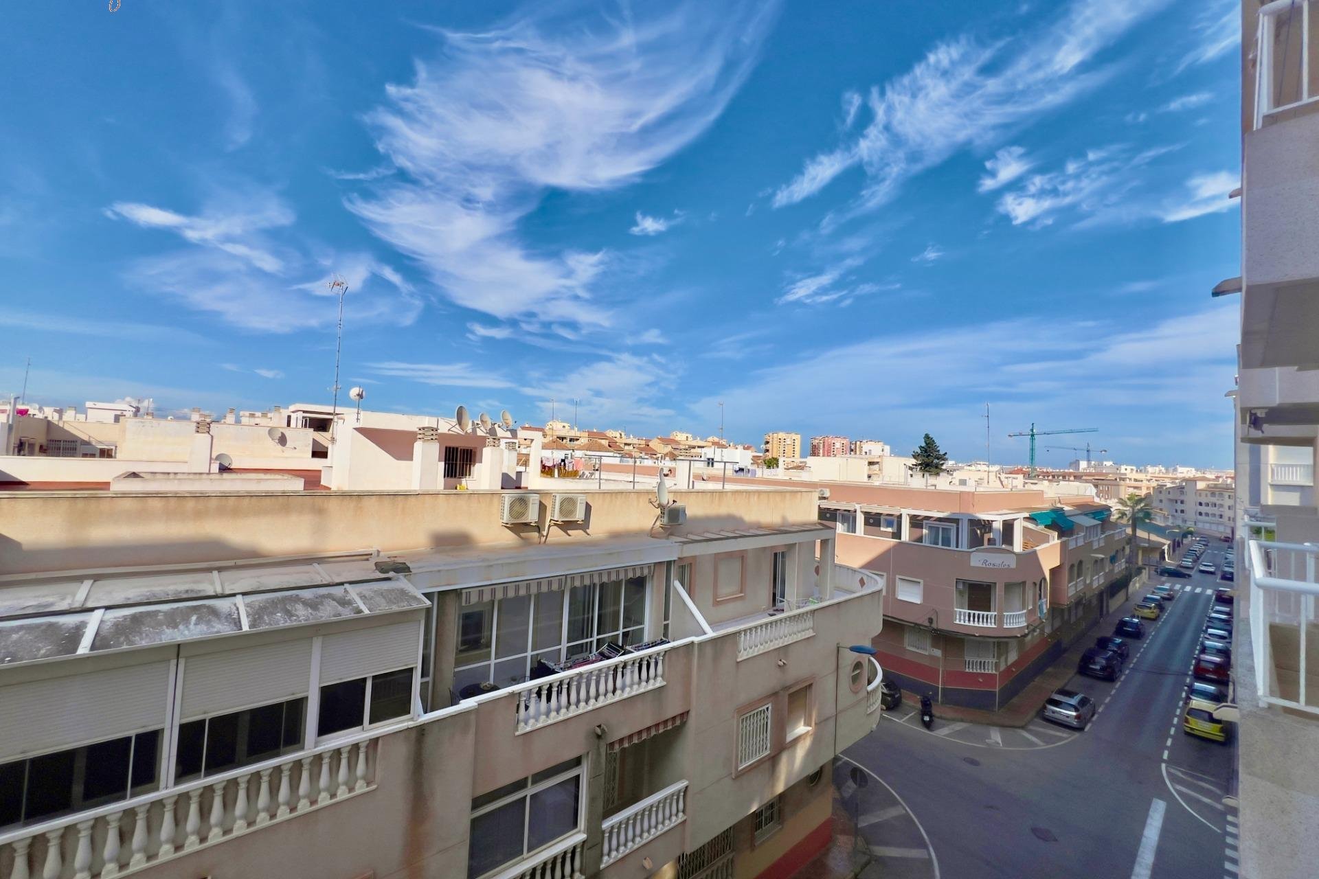 Resale - Apartment - Torrevieja - Playa del cura